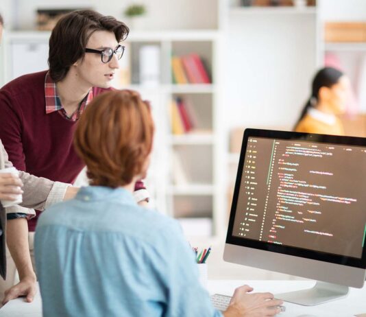 How a Full Stack Developer Course Builds Skills Employers Actually Hire For