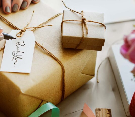 From Name Gifts to Custom Jewellery: A Guide to Meaningful Gifting